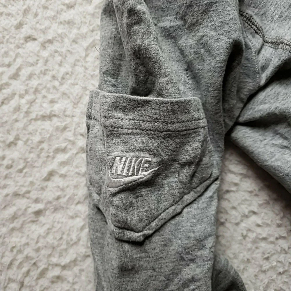 Nike Hoodie Womens Medium Gray Full Zip Knit Raglan Sleeve Logo Pocket Stretch